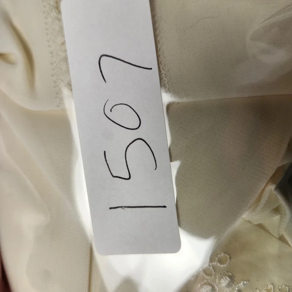 Vintage Lace Slip Dress Womens Small White Nylon Nightgown Made‎ in USA Lingerie - Picture 15 of 15